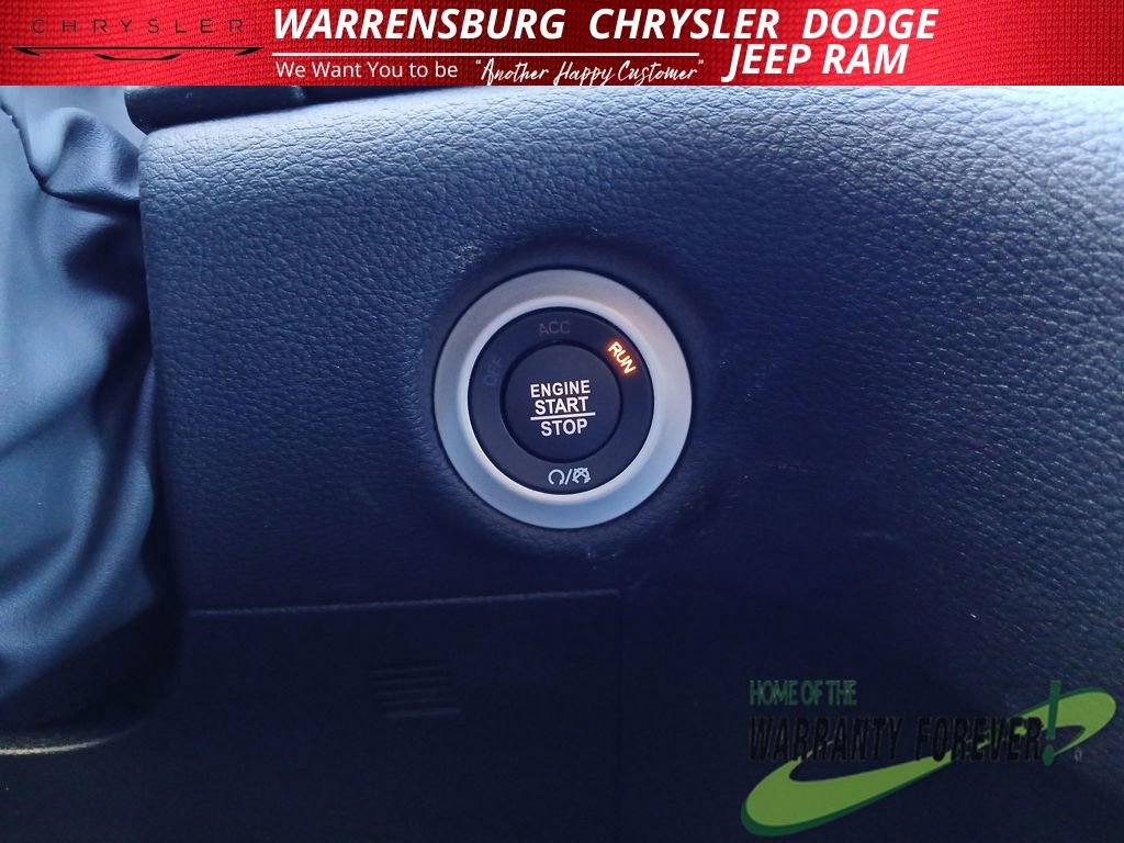 New 2026 Chrysler Pacifica Select image 31