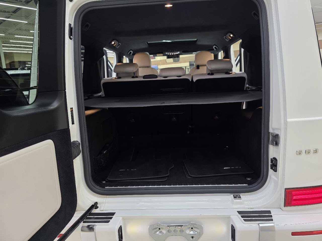 Used 2021 Mercedes-Benz G 63 AMG 4MATIC w/ G Manufaktur Interior Package image 12