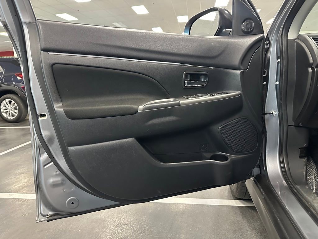 Used 2020 Mitsubishi Outlander Sport SE image 13