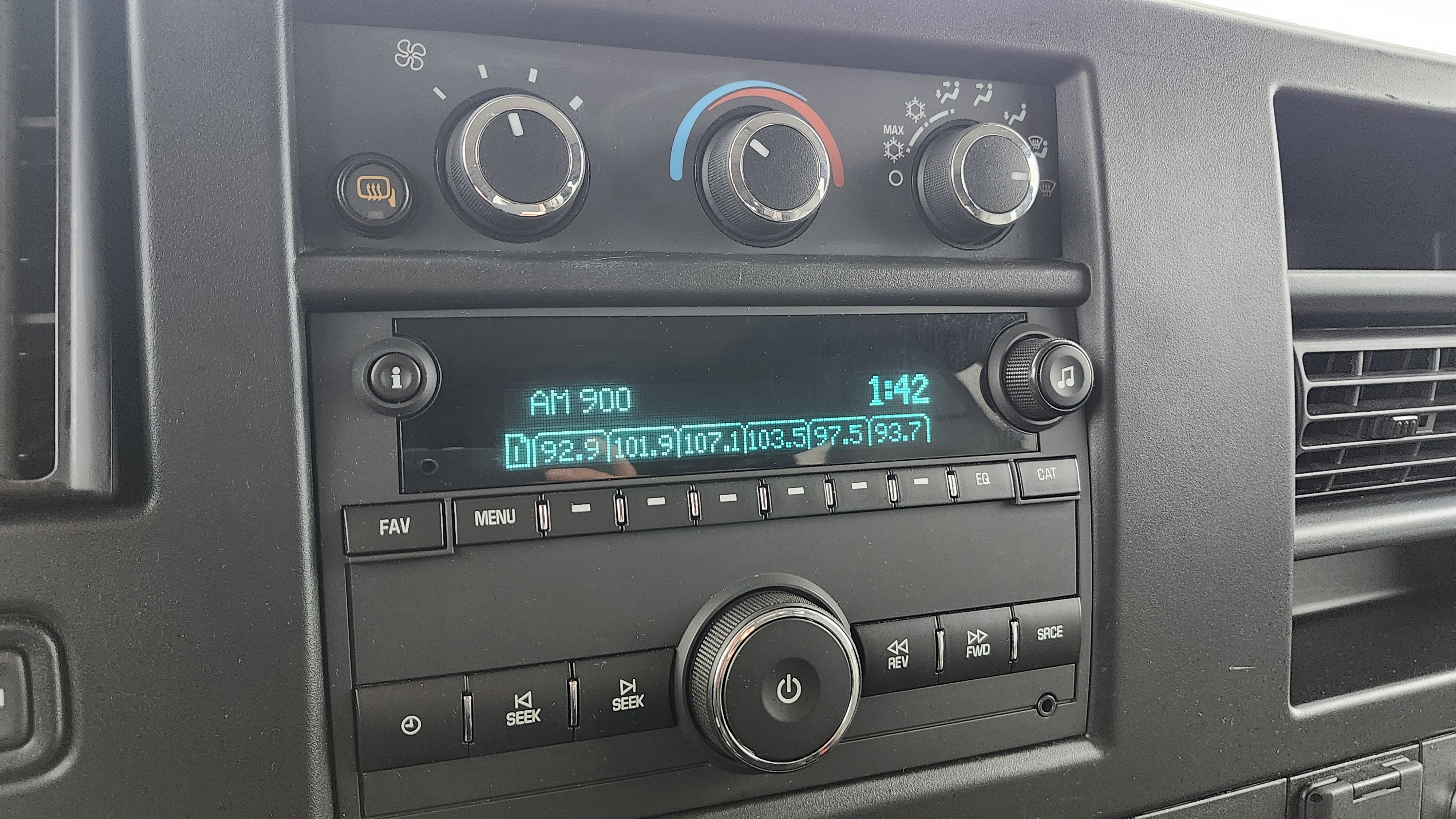 Used 2022 Chevrolet Express 3500 LS image 30