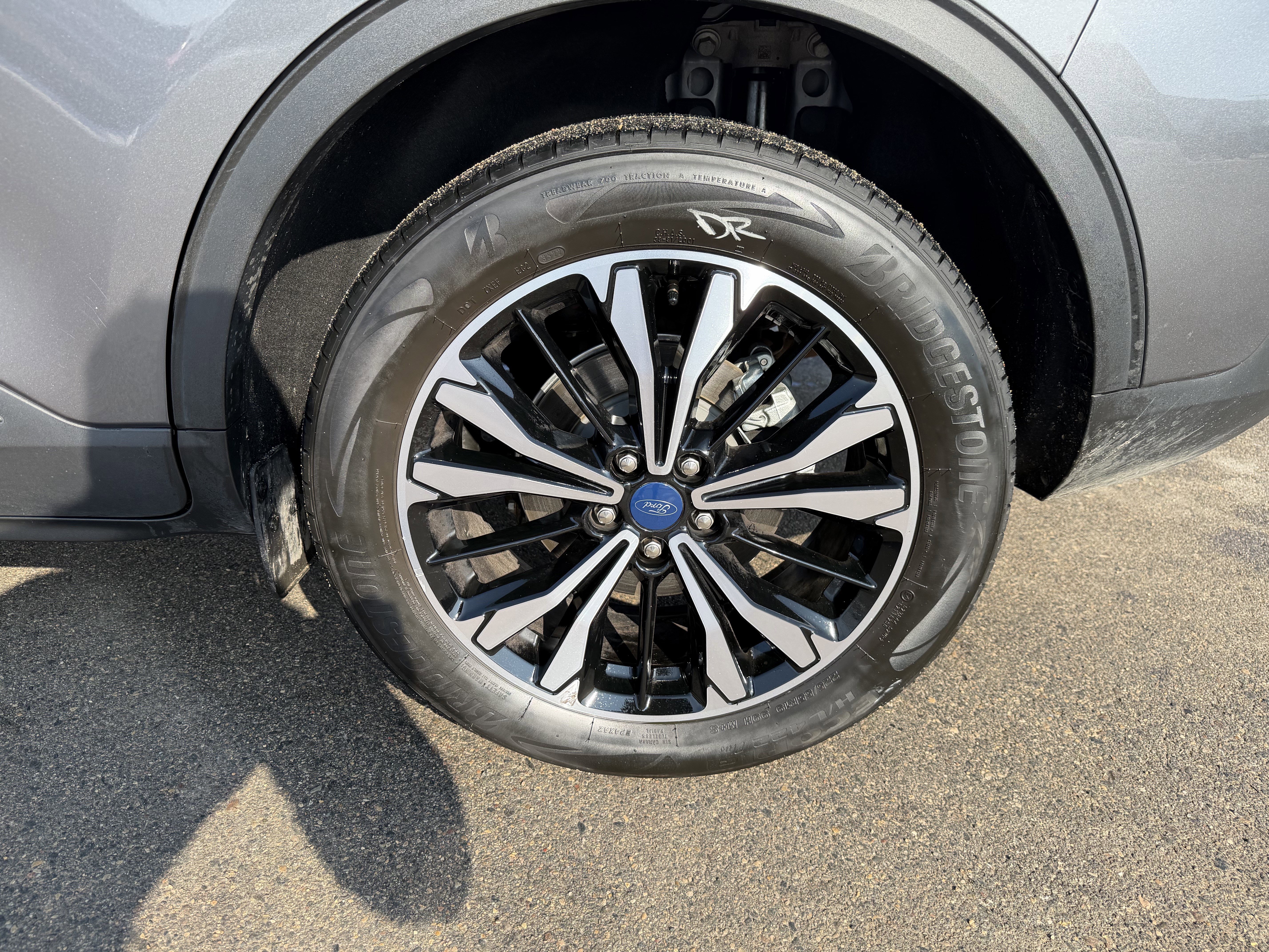 Certified 2022 Ford Escape SE w/ SE Sport Appearance Package image 20