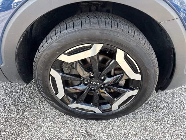 Certified 2023 Kia Telluride S image 9