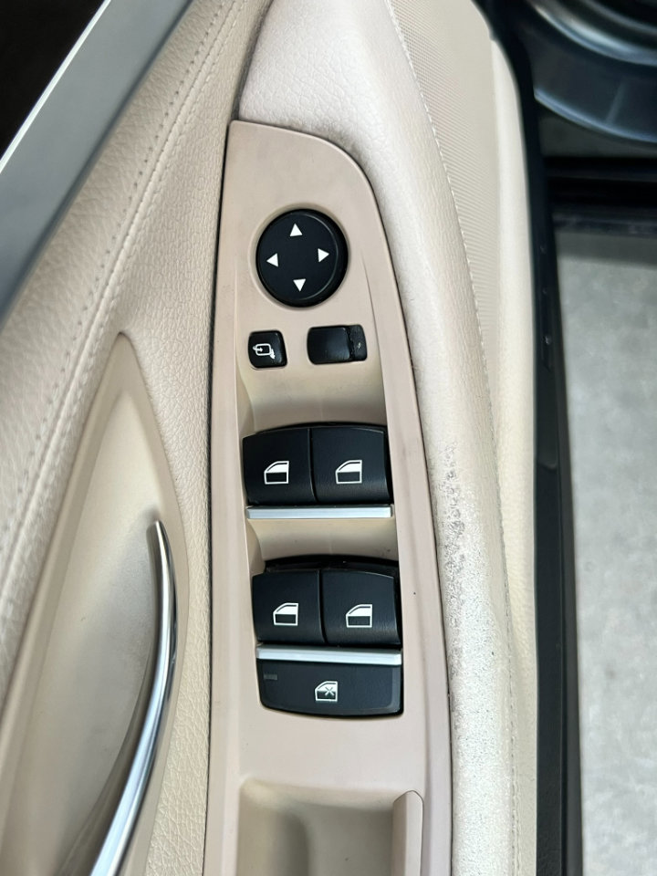 Used 2012 BMW 528i xDrive Sedan image 13