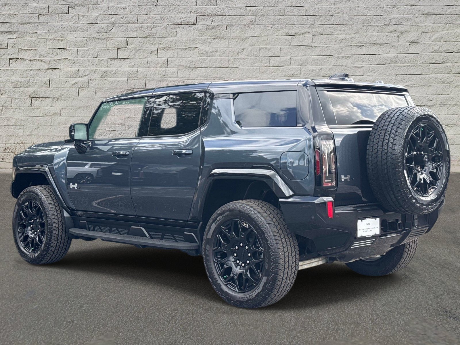 Used 2026 GMC Hummer EV SUV AWD/4WD image 3