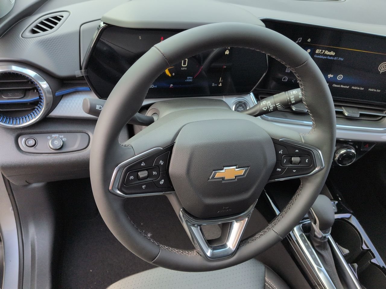 New 2026 Chevrolet Trax LT w/ Driver Confidence Package FWD image 11