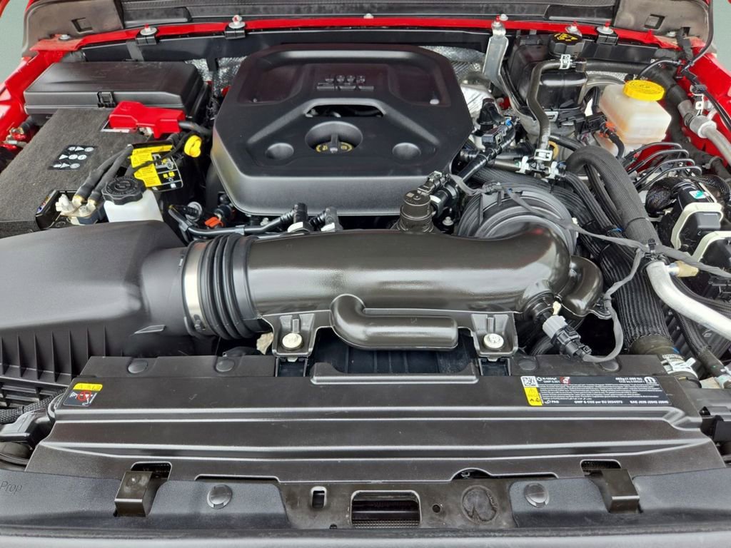 Certified 2025 Jeep Wrangler Sport image 14