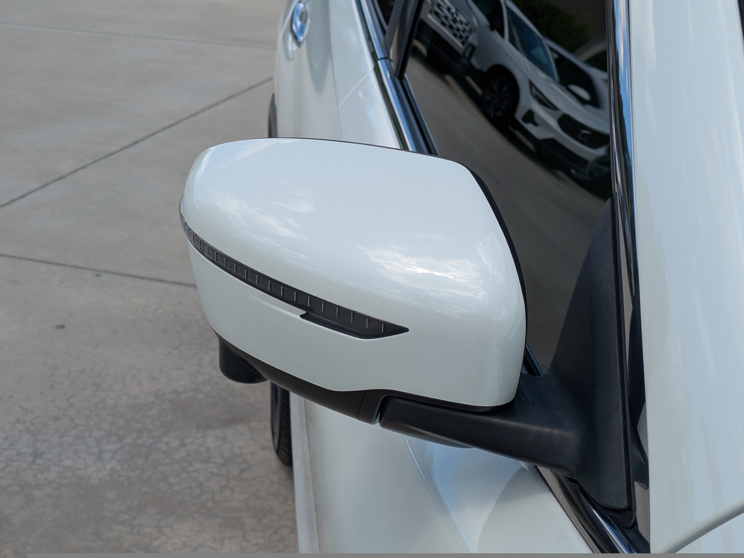Used 2016 Nissan Rogue SL w/ SL Premium Package FWD image 8