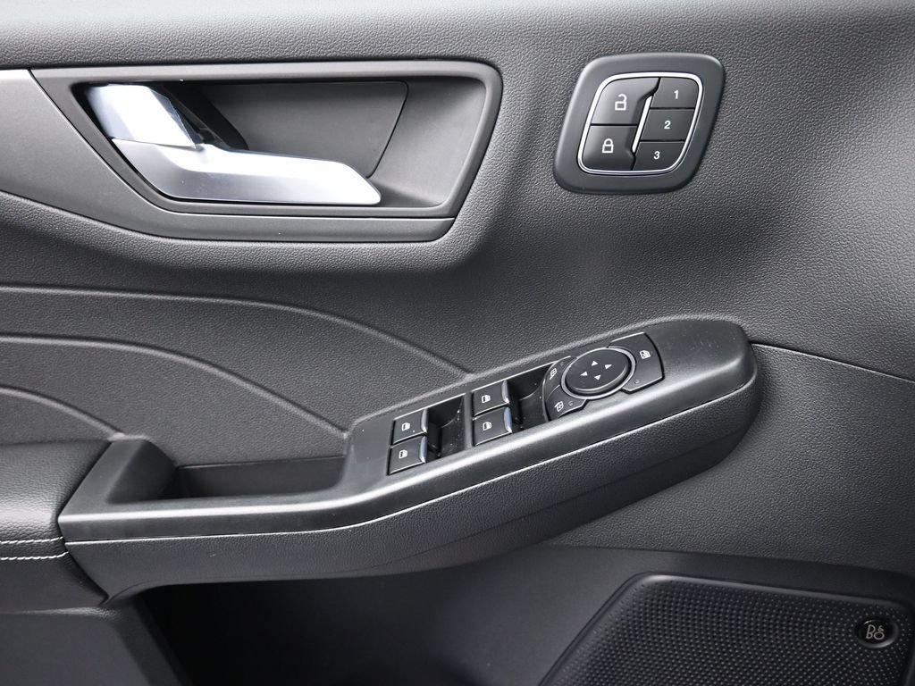 New 2026 Ford Escape Active w/ Active Premium Tech Pack AWD/4WD image 15