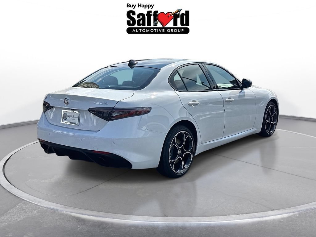 New 2026 Alfa Romeo Giulia AWD image 9