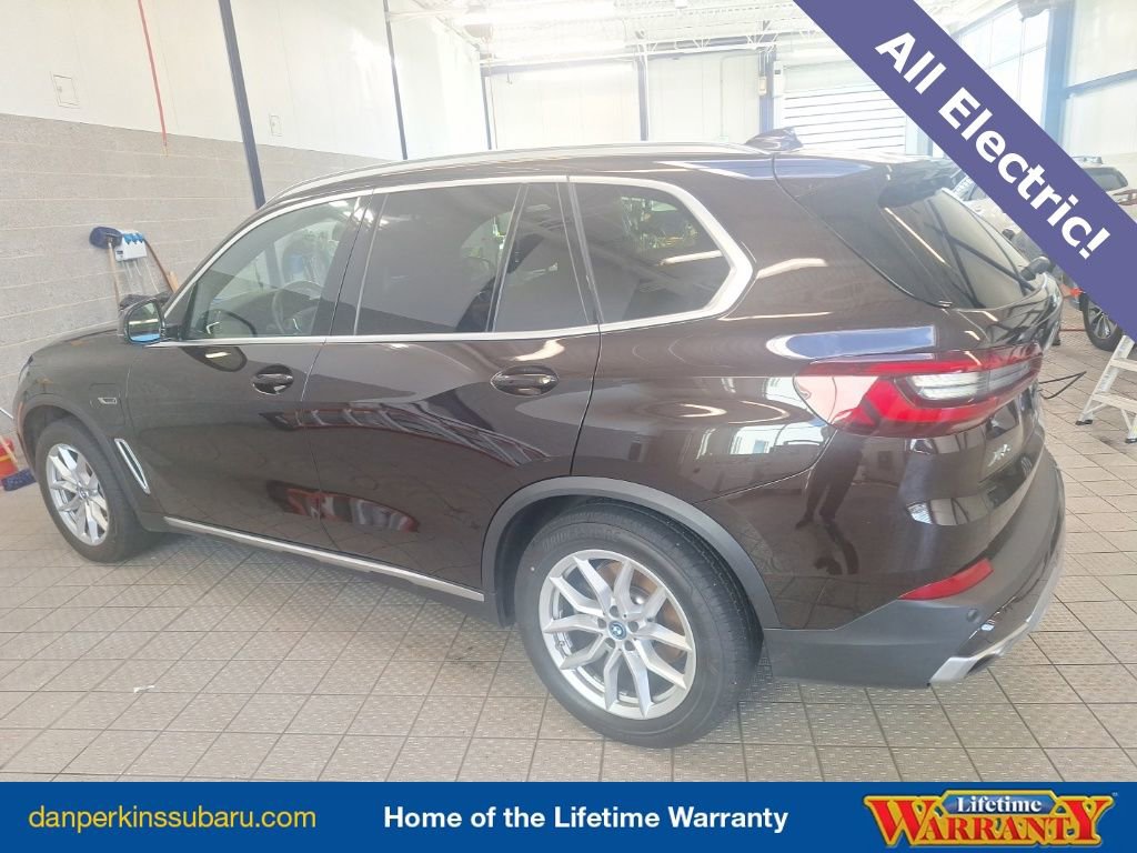 Used 2023 BMW X5 xDrive45e image 4