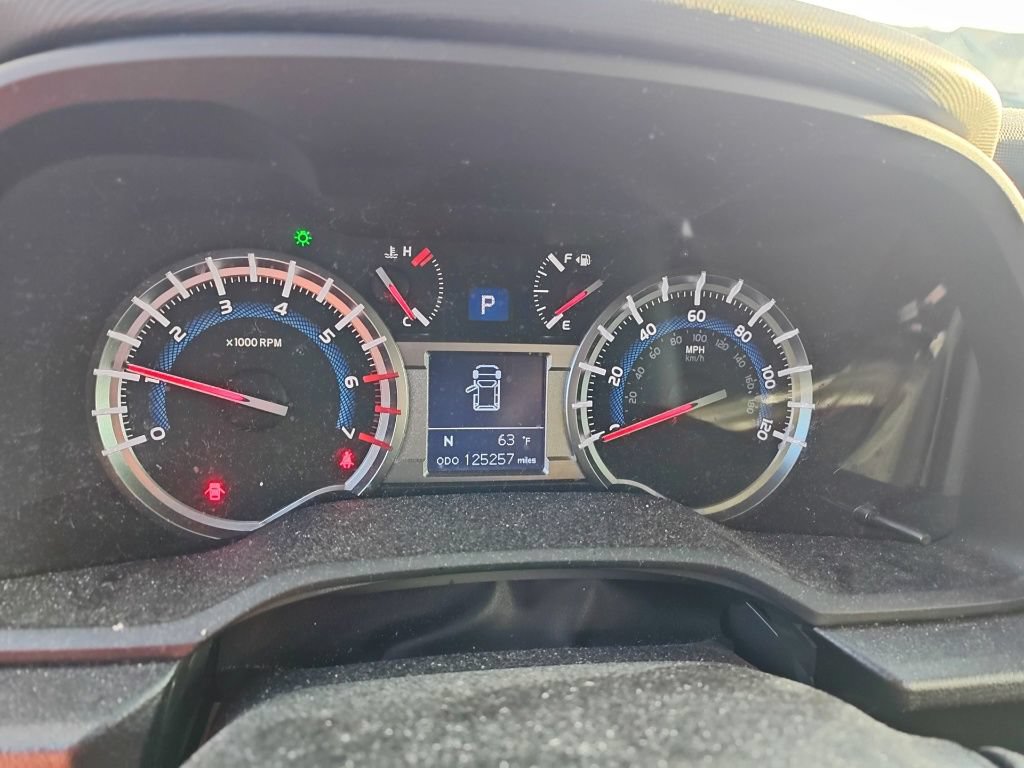 Used 2018 Toyota 4Runner TRD Off-Road AWD/4WD image 9