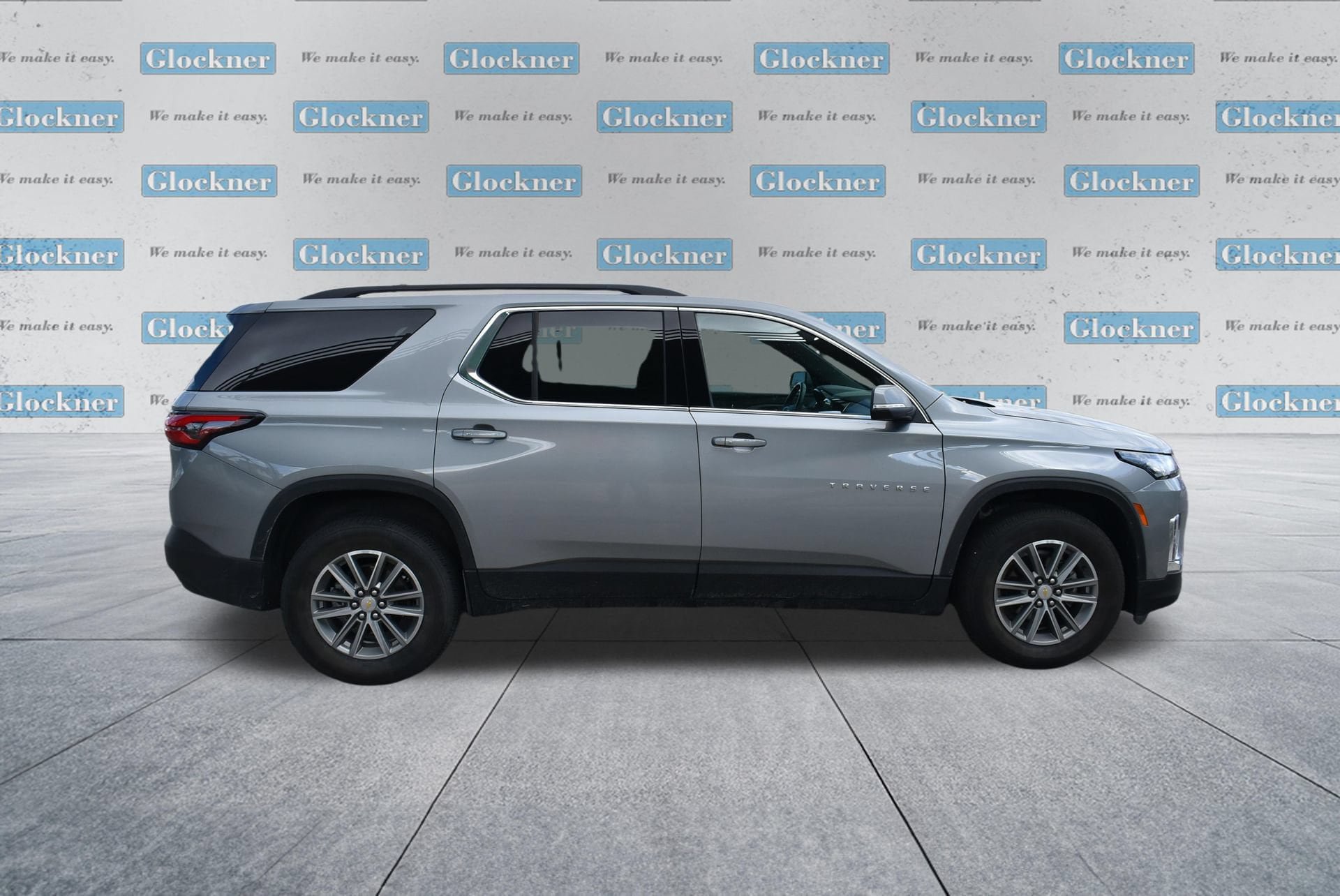 Used 2023 Chevrolet Traverse LT FWD image 4
