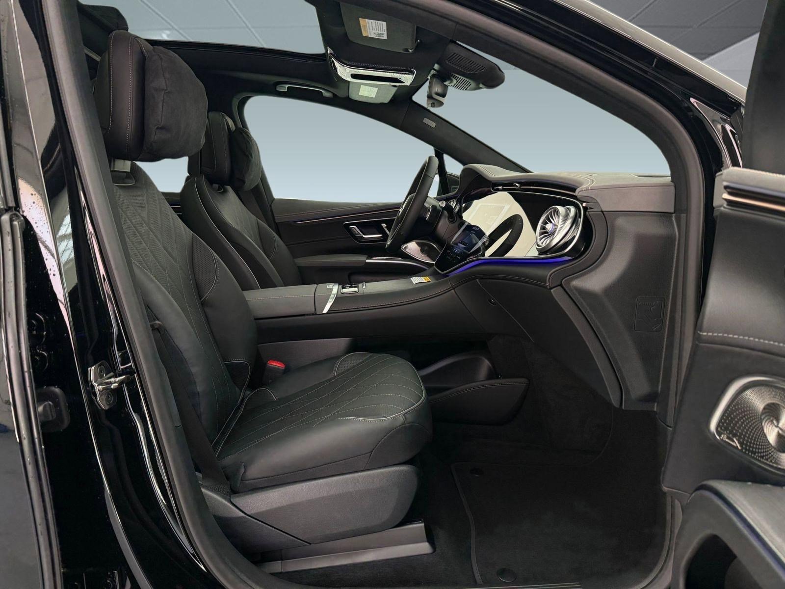 New 2026 Mercedes-Benz EQS 550 4MATIC SUV image 24