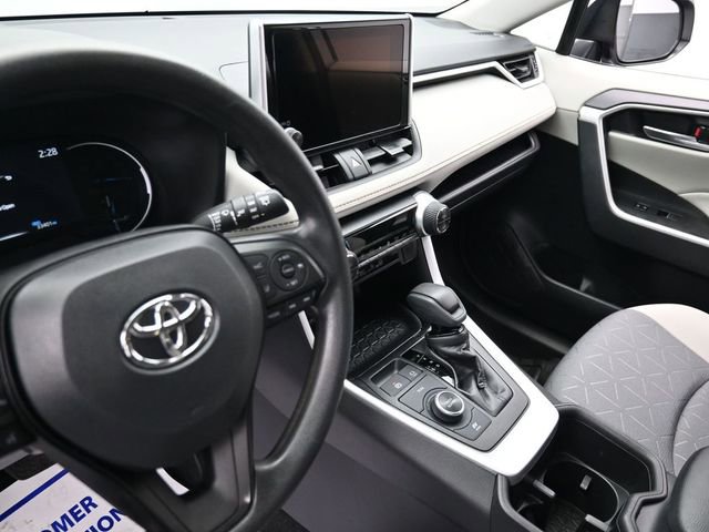 Used 2024 Toyota RAV4 XLE image 24