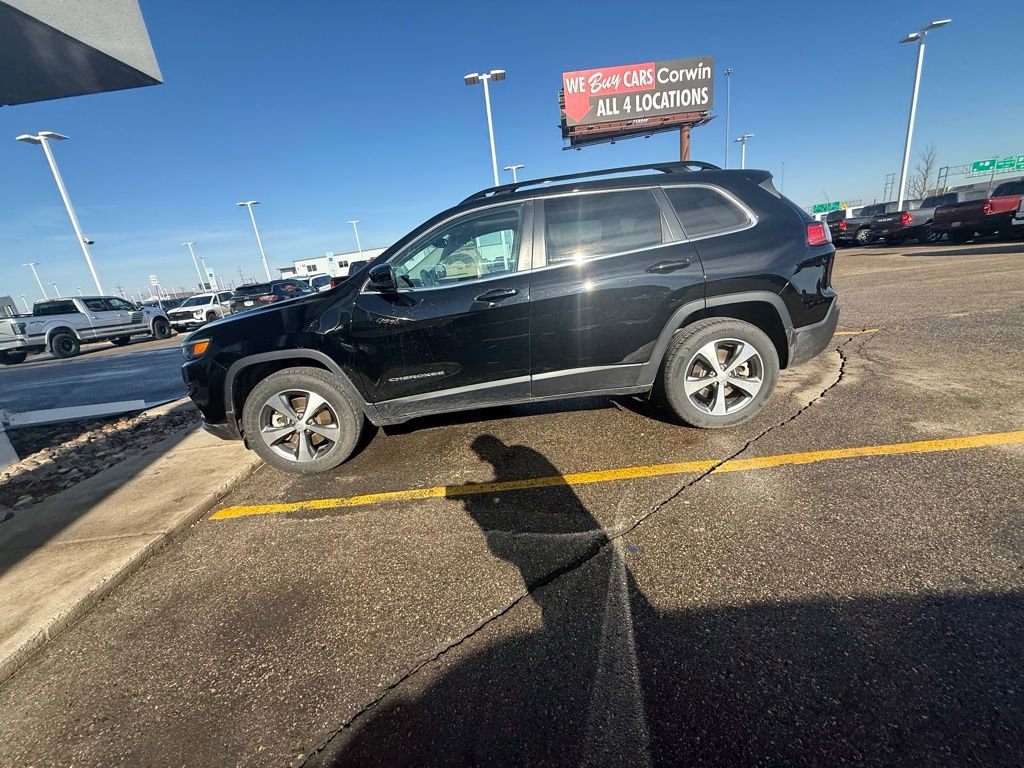 Used 2022 Jeep Cherokee Limited image 23