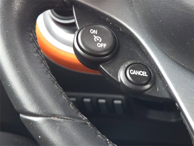 Used 2016 smart fortwo passion image 25