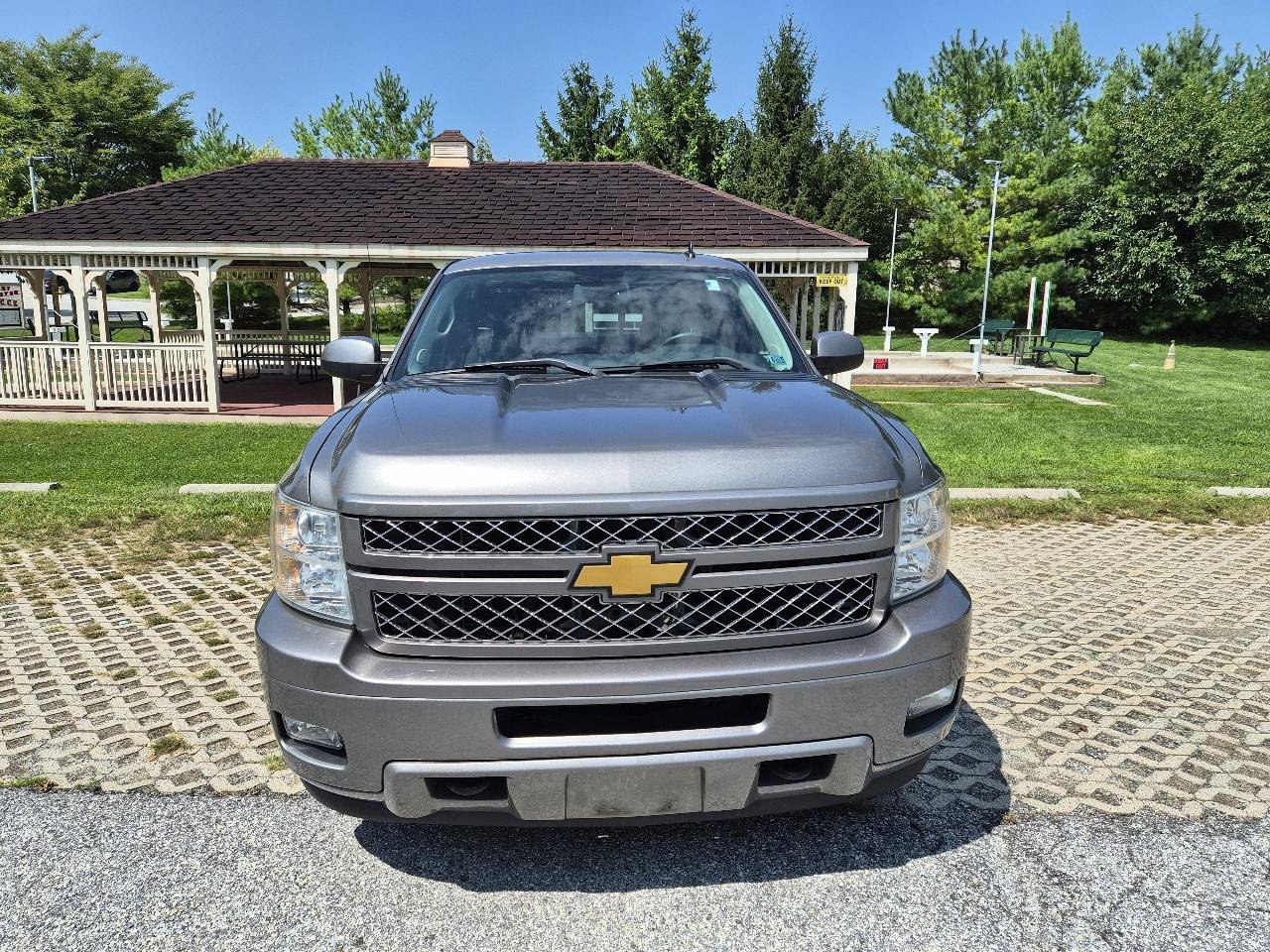 Used 2013 Chevrolet Silverado 2500 LT w/ Z71 Appearance Package AWD/4WD image 3