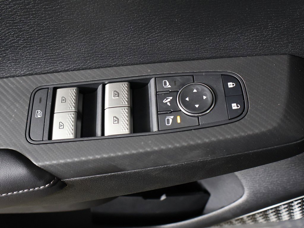 New 2026 Mitsubishi Outlander SE image 43