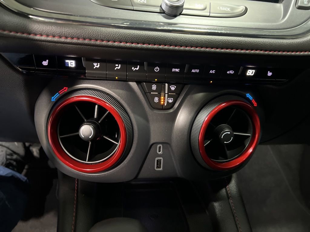 Used 2025 Chevrolet Blazer RS image 37