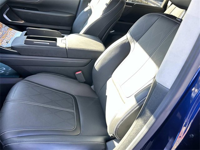 Certified 2025 INFINITI QX80 Sensory image 16