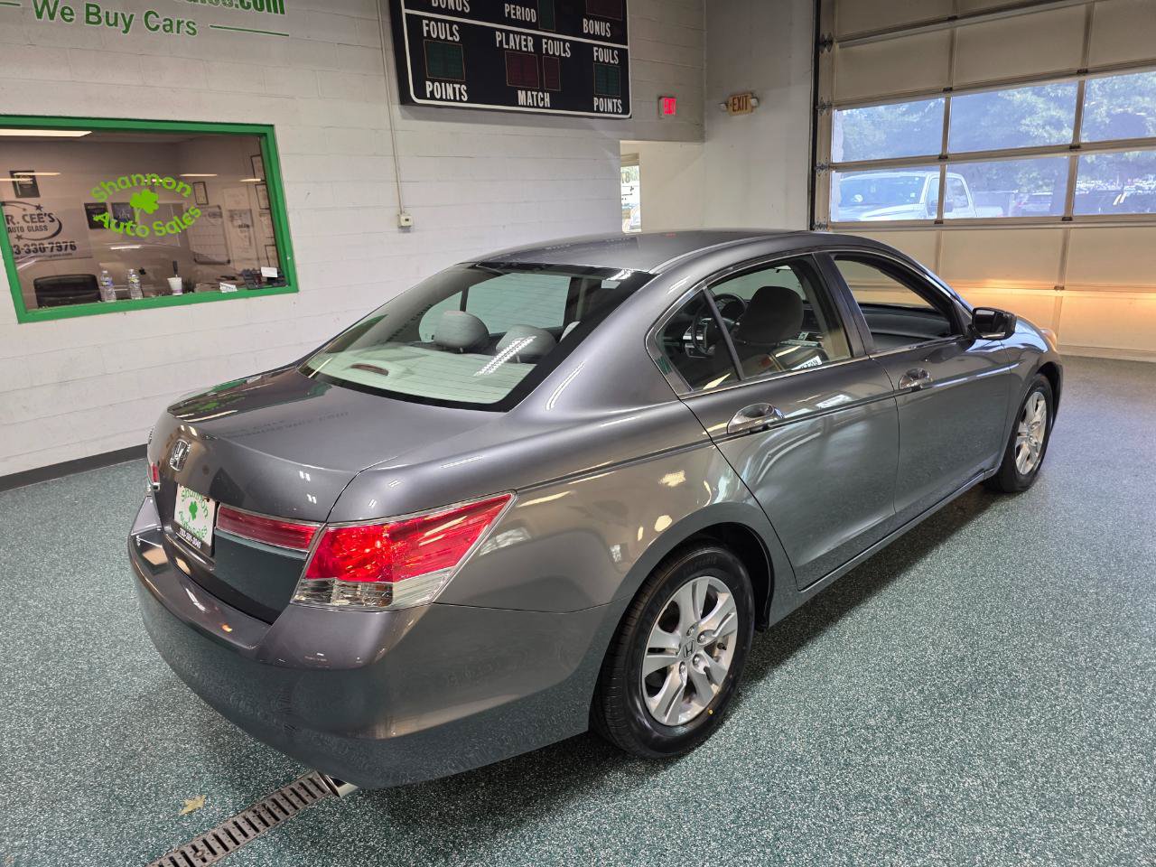 Used 2011 Honda Accord LX-P image 6