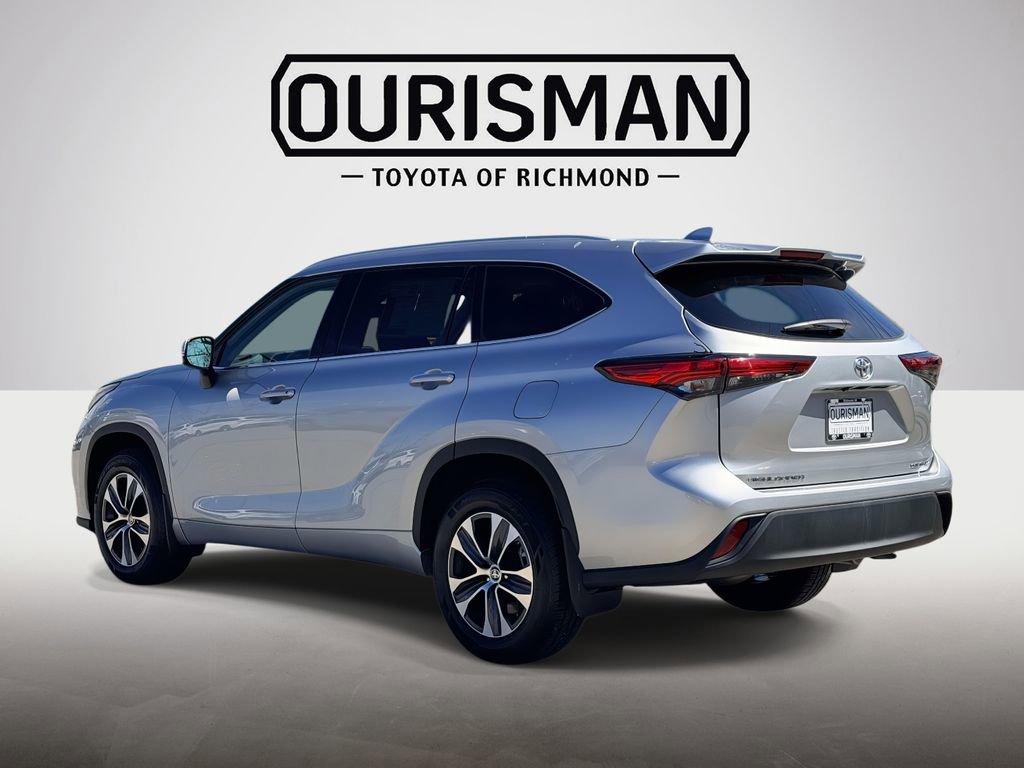 Used 2022 Toyota Highlander XLE image 23