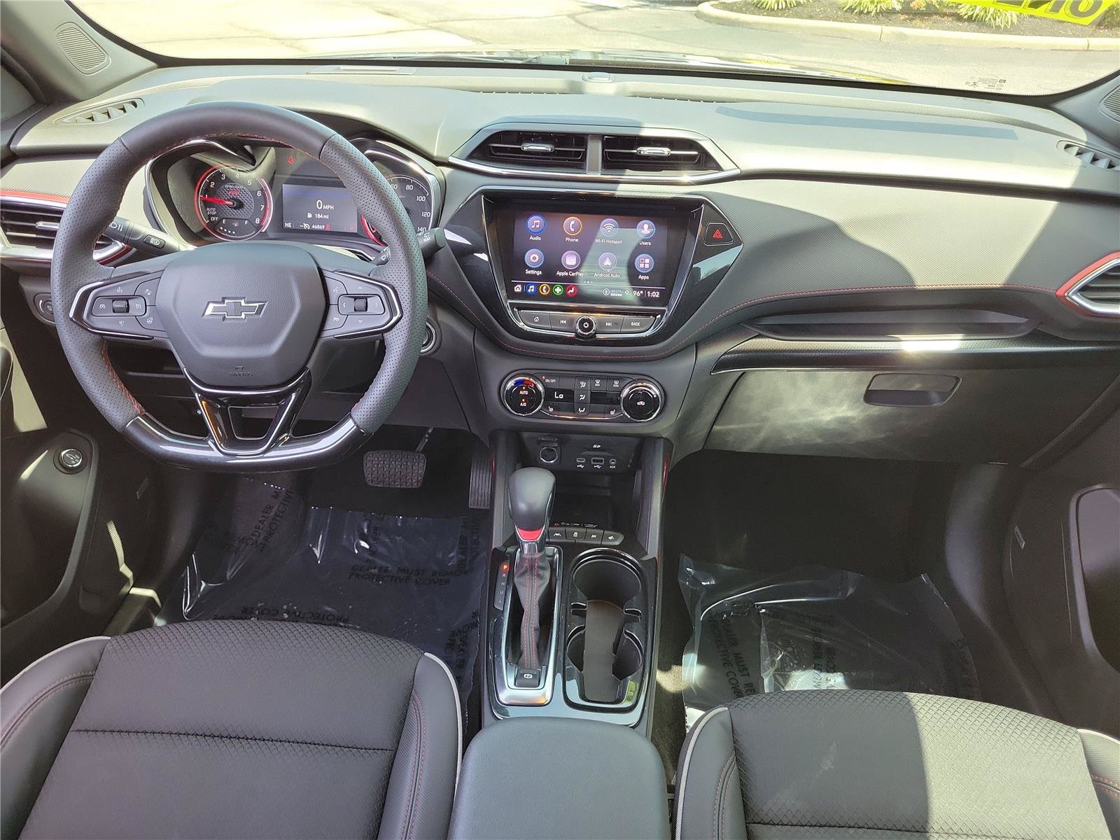 Used 2022 Chevrolet TrailBlazer RS w/ Sun and Liftgate Package FWD image 11