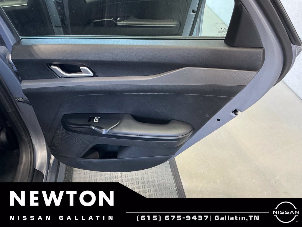 Used 2022 Kia K5 LXS FWD image 33