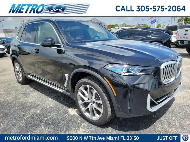 Used 2024 BMW X5 xDrive40i w/ Premium Package image 1