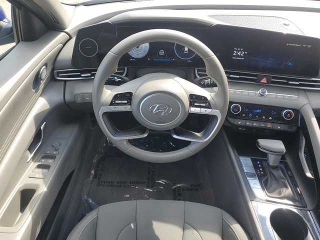 Certified 2023 Hyundai Elantra SEL w/ Convenience Package image 10