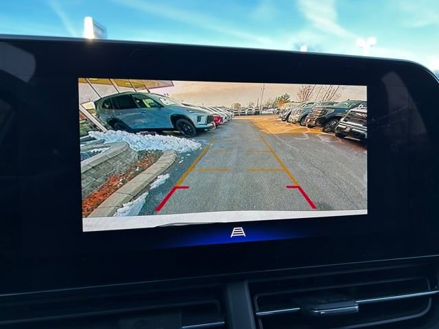 Used 2024 Chevrolet Trax LT image 22