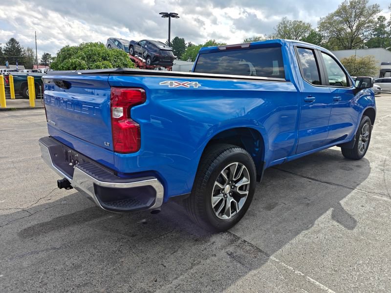 Used 2025 Chevrolet Silverado 1500 LT AWD/4WD image 5