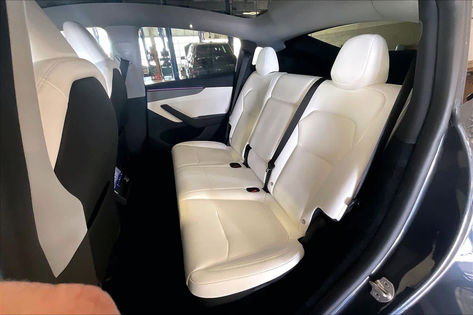 Used 2026 Tesla Model Y AWD image 19