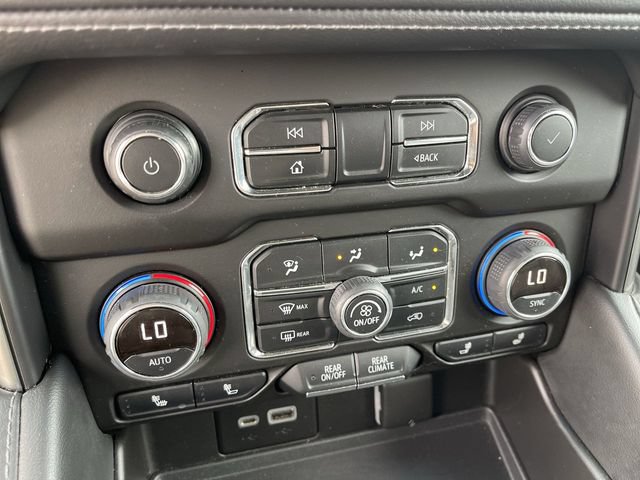 Used 2021 Chevrolet Tahoe LT AWD/4WD image 18