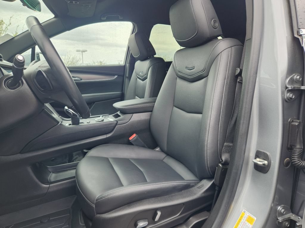 Used 2023 Cadillac XT5 Luxury FWD image 4