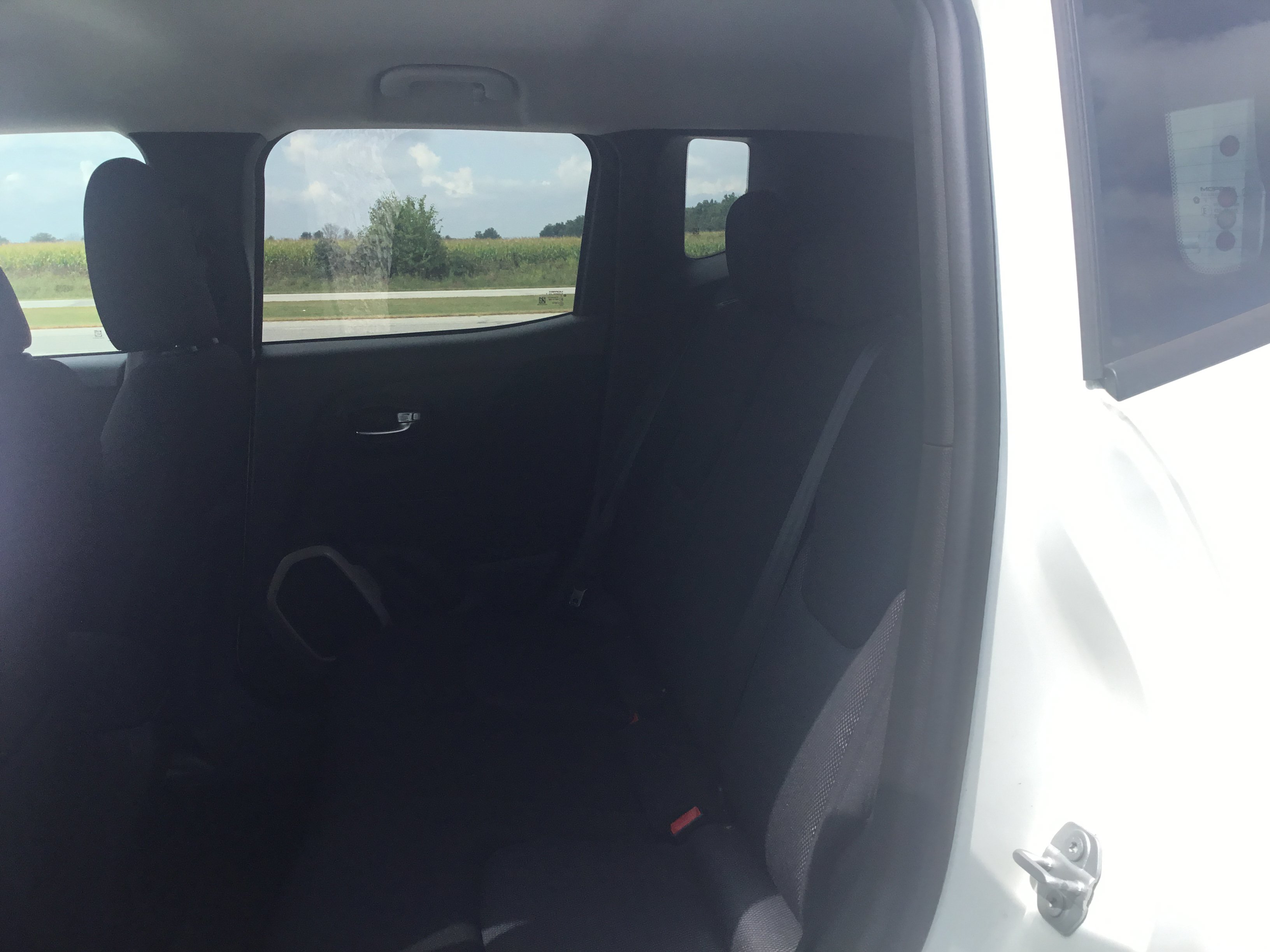 Used 2017 Jeep Renegade Latitude AWD/4WD image 11
