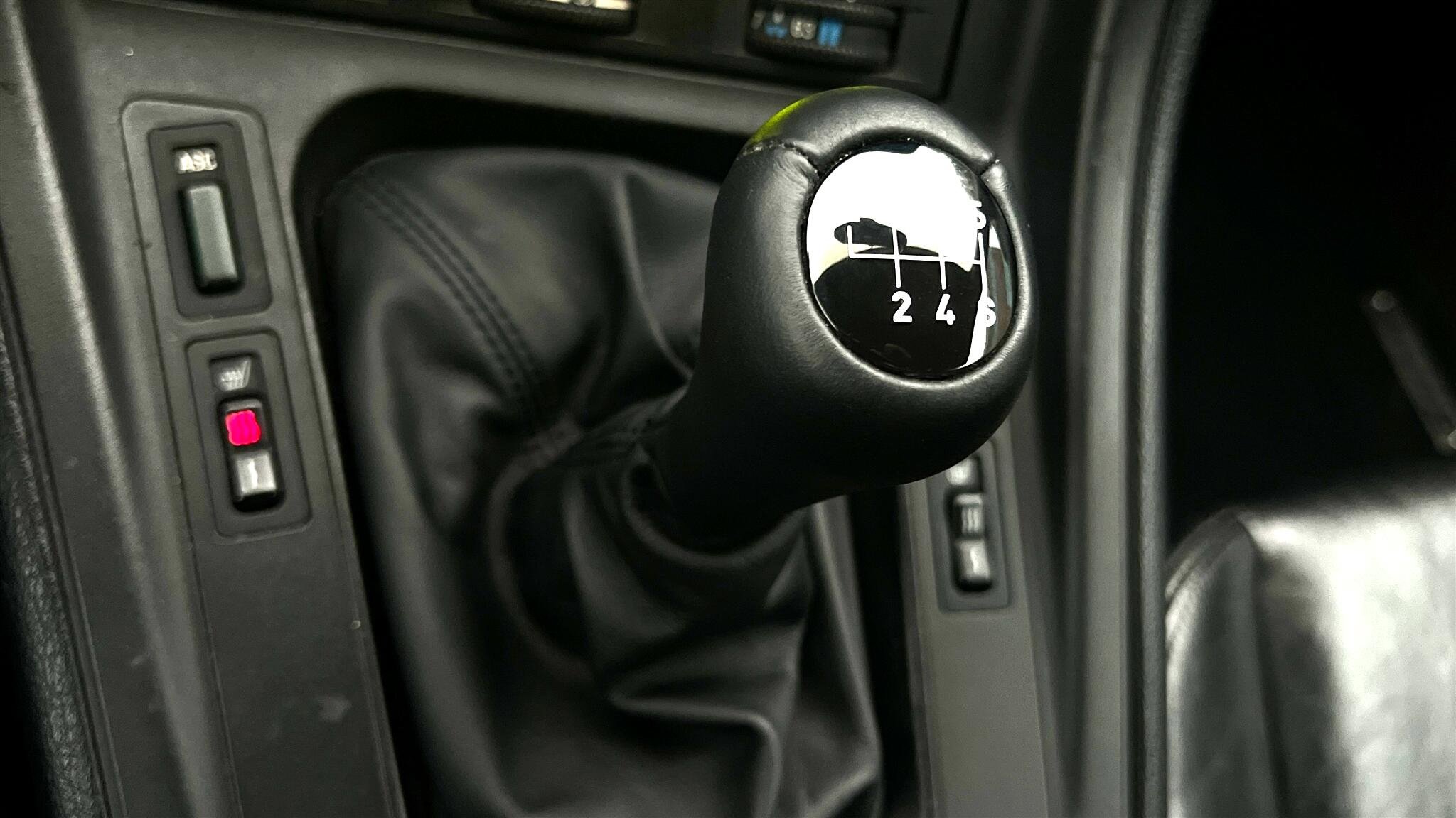 Used 1992 BMW 850i image 31