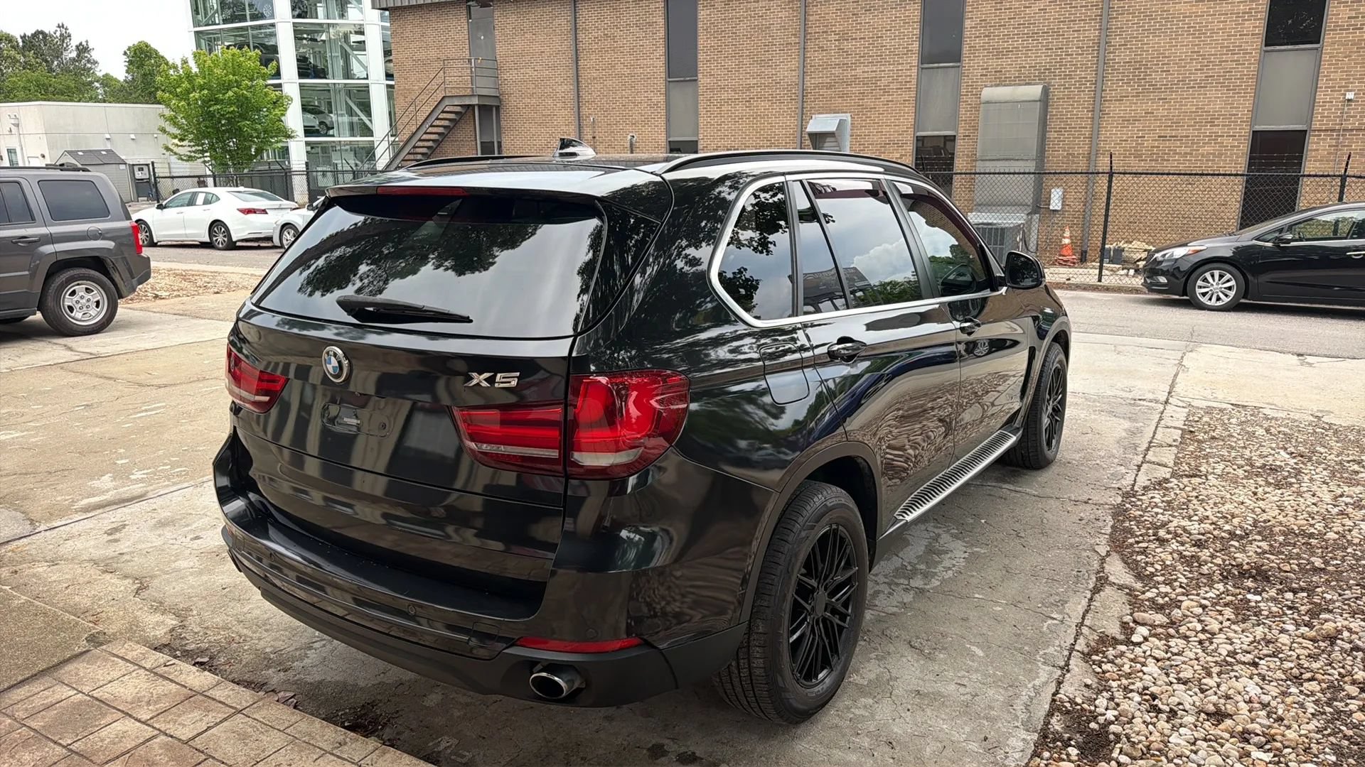 Used 2016 BMW X5 xDrive35i w/ Premium Package AWD/4WD image 9
