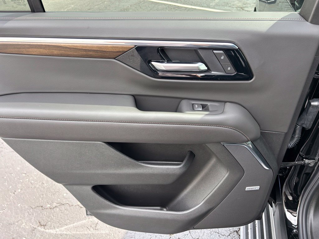 New 2026 Chevrolet Tahoe High Country AWD/4WD image 39
