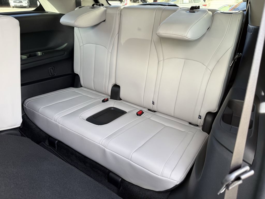 New 2026 INFINITI QX60 Luxe image 11