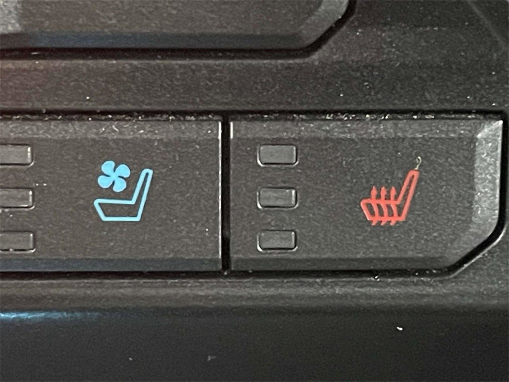 Used 2018 Ford F150 Limited w/ Trailer Tow Package image 19