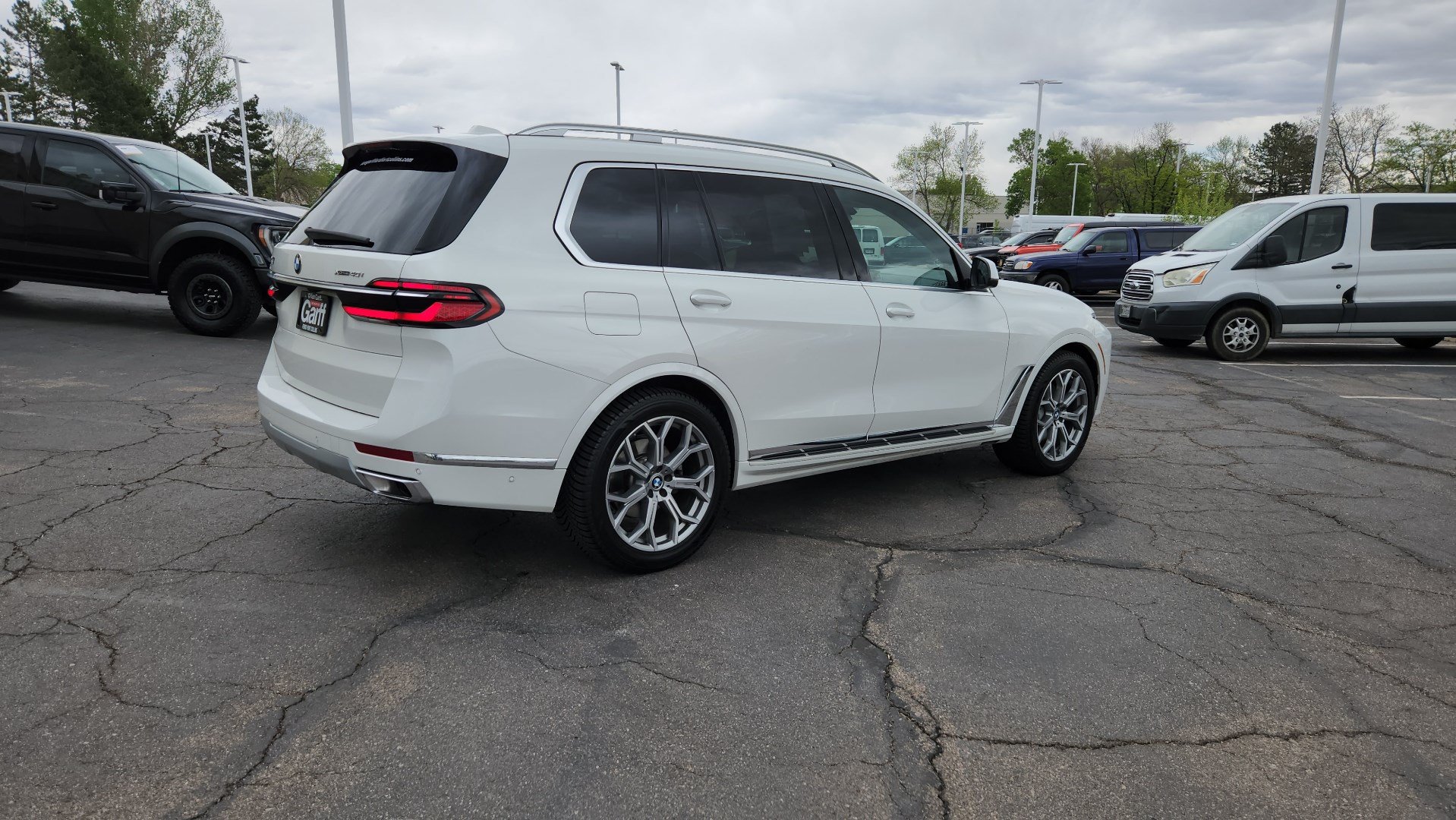Used 2025 BMW X7 xDrive40i AWD/4WD image 16