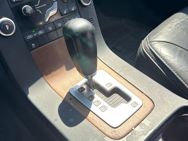 Used 2010 Volvo XC70 3.2 image 28