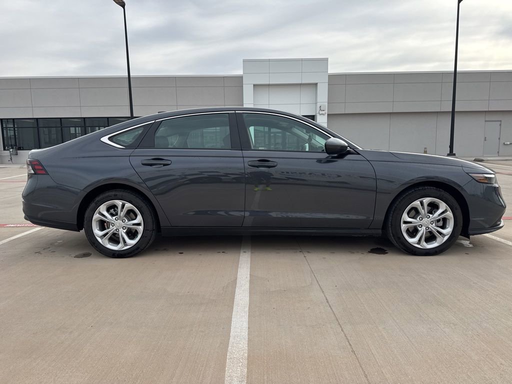 Used 2025 Honda Accord LX image 6