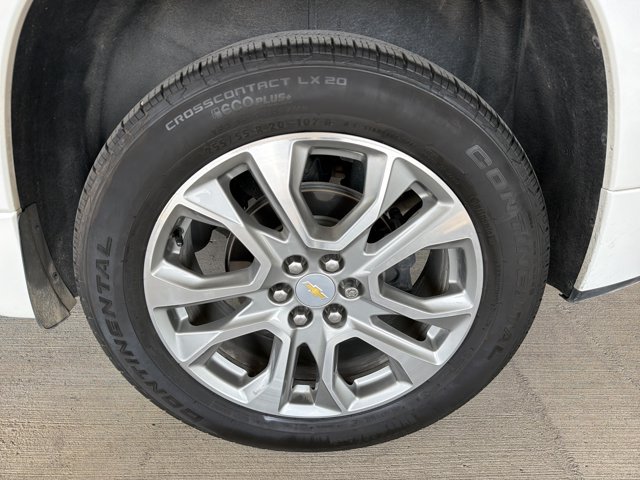 Used 2020 Chevrolet Traverse Premier w/ LPO, Floor Liner Package FWD image 25