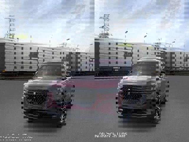New 2025 Lincoln Nautilus Premier image 2