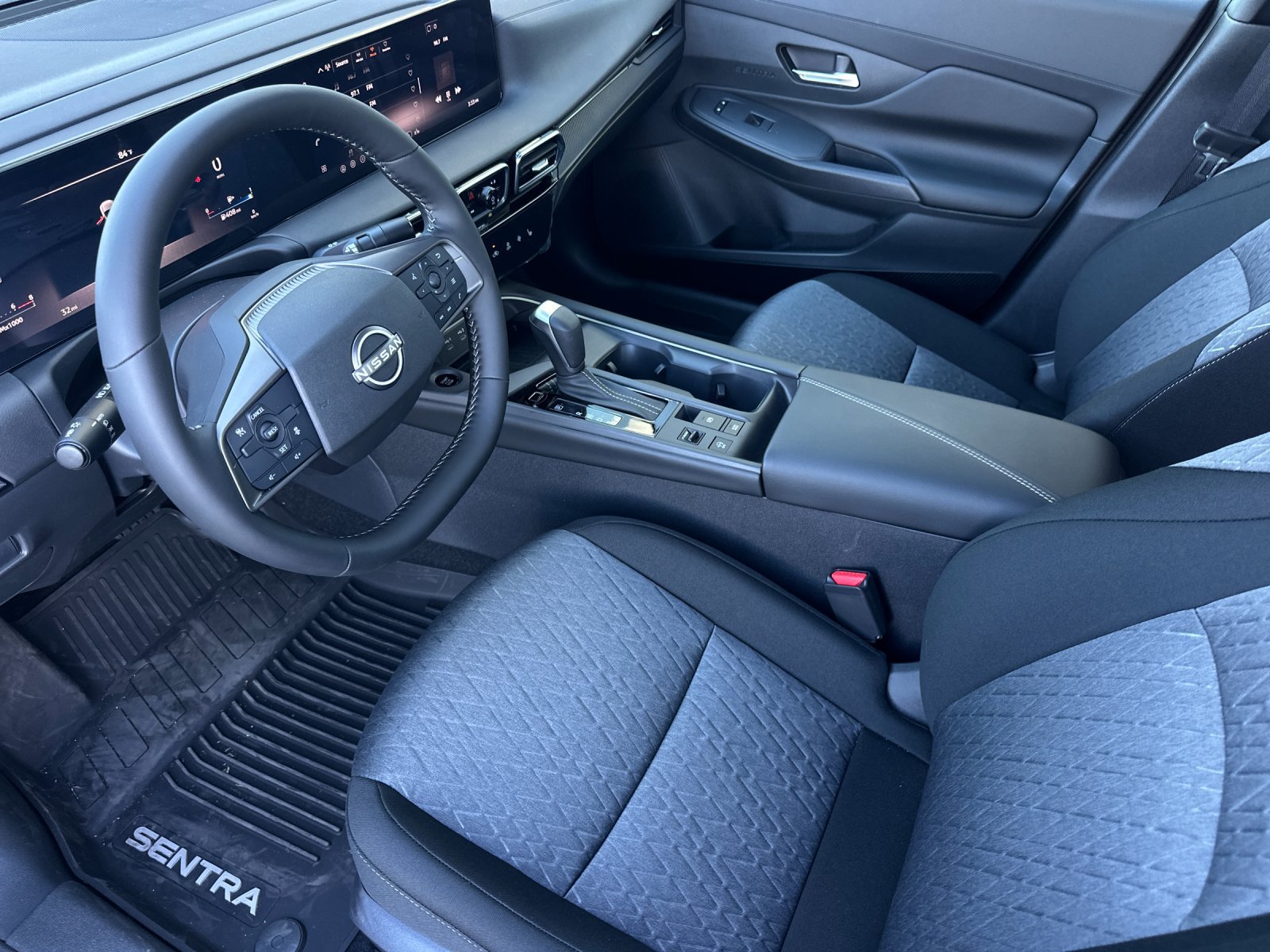 New 2026 Nissan Sentra SV w/ SV Convenience Package FWD image 10