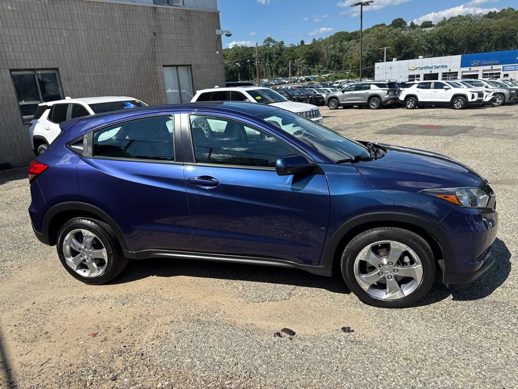 Used 2016 Honda HR-V LX image 8