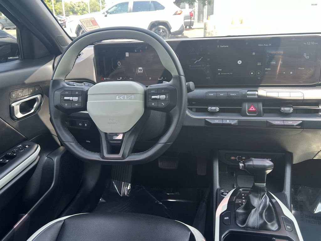 Used 2025 Kia K4 GT-Line w/ GT-Line Premium Package FWD image 18