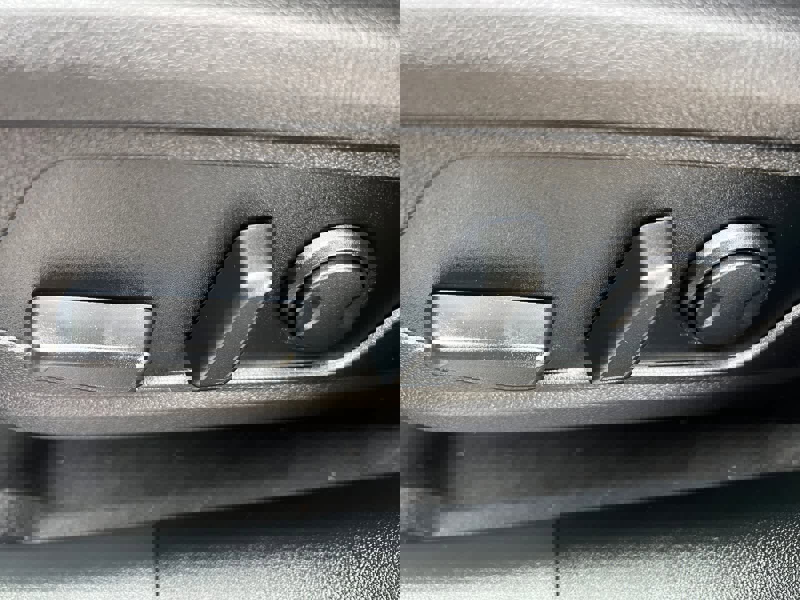 Certified 2024 Kia Sorento SX image 21